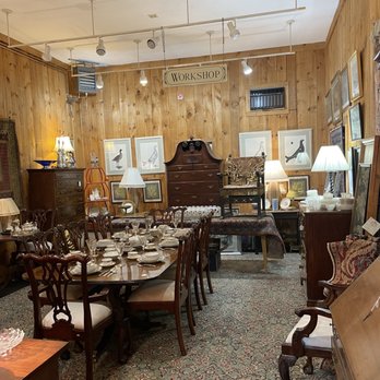 Hyde Park Antiques Center - Antiques Near Me - Hyde Park, New York