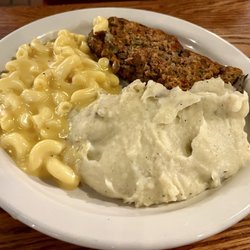 Cracker Barrel Old Country Store - The Best Classic Meatloaf, Mashed Potatoes and Macaroni and Cheese