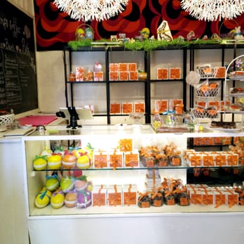 Scamps Toffee and Sweets - Cute display - Chocolatiers & Shops Near Me - Ligonier, Pennsylvania Scamps Toffee and Sweets - Cute display - Chocolatiers & Shops Near Me - Ligonier, Pennsylvania