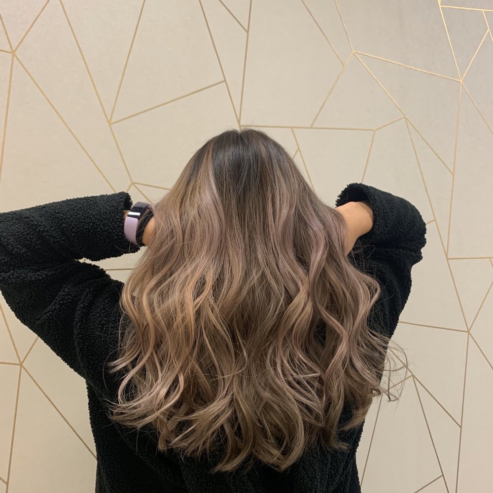 Brian Guy Studio 14 - Indoor lighting - Hair Stylists Near Me - Irvine, California