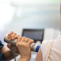 Centre-Ville Chiropratique - Shockwave therapy