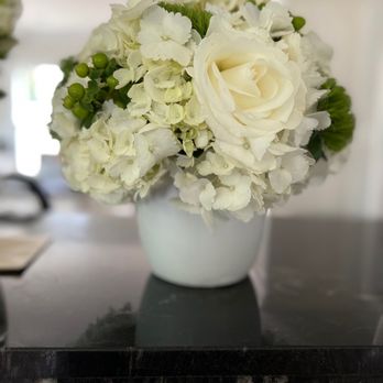 Flower Synergy - Flowers received. Hydrangea Lover. :) - Florists Near Me - Costa Mesa, California Flower Synergy - Flowers received. Hydrangea Lover. :) - Florists Near Me - Costa Mesa, California