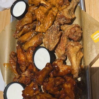 Buffalo Wild Wings - American Near Me - Oldsmar, Florida Buffalo Wild Wings - American Near Me - Oldsmar, Florida