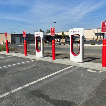 Tesla Supercharger - Yakima - Yakima, WA - EV Charging Stations Near Me - Yakima, Washington Tesla Supercharger - Yakima - Yakima, WA - EV Charging Stations Near Me - Yakima, Washington