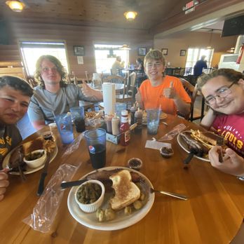 Dexter Bar-B-Que - Farmington - We all got beef brisket dinner - Barbeque Near Me - Farmington, Missouri Dexter Bar-B-Que - Farmington - We all got beef brisket dinner - Barbeque Near Me - Farmington, Missouri