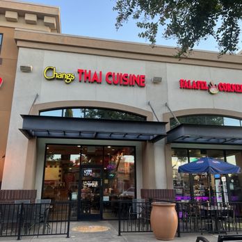 Changs Thai Cuisine - Front of restaurant - Thai Near Me - Sacramento, California