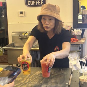 Boba Beast - Rude owner - Juice Bars & Smoothies Near Me - Gardena, California