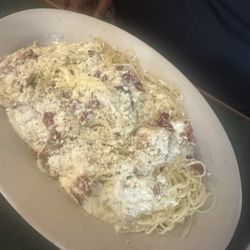 Vesuvio's Italian Restaurant - Alfredo Carbenero?