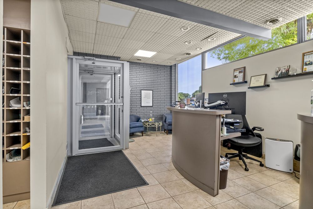 CENTURY 21 CURRAN & OBERSKI Updated August 2024 19 Photos 24711