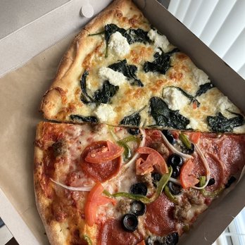 Santa Monica Pizza Kitchen - 2 slices - Pizza Near Me - Santa Monica, California Santa Monica Pizza Kitchen - 2 slices - Pizza Near Me - Santa Monica, California