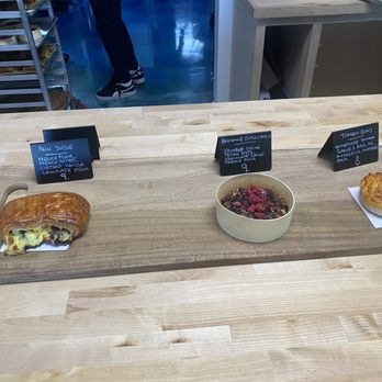 Maison Iris - Bakeries Near Me - Pacific Grove, California