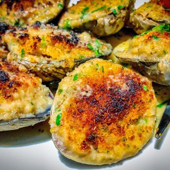 3rd & 7 - Baked clams - Sports Bars Near Me - Brooklyn, New York
