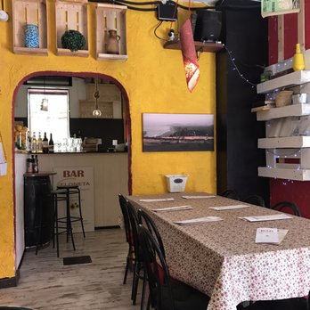 Bubita Bar - Cocktail Bars Near Me - Barcelona, B