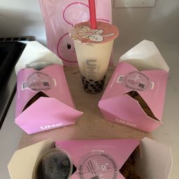 Jasmine milk tea, Popcorn Chicken, Fried Tofu, Sesame Balls (Red Bean)- all were good and will definitely reorder! Jasmine milk tea, Popcorn Chicken, Fried Tofu, Sesame Balls (Red Bean)- all were good and will definitely reorder!