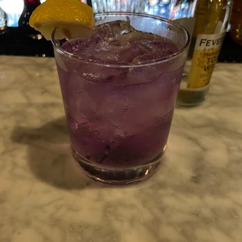 The Fitzroy - Simple Gin & tonic - Gastropubs Near Me - Savannah, Georgia The Fitzroy - Simple Gin & tonic - Gastropubs Near Me - Savannah, Georgia