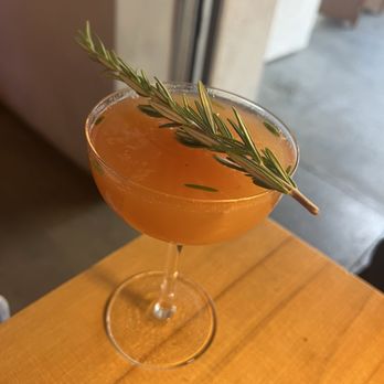 LULU Restaurant LA - Drink - New American Near Me - Los Angeles, California