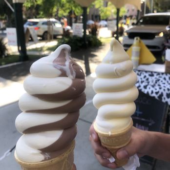 Meadowlark Dairy - Chocolate vanilla swirl and a pineapple vanilla swirl - Ice Cream & Frozen Yogurt Near Me - Pleasanton, California Meadowlark Dairy - Chocolate vanilla swirl and a pineapple vanilla swirl - Ice Cream & Frozen Yogurt Near Me - Pleasanton, California
