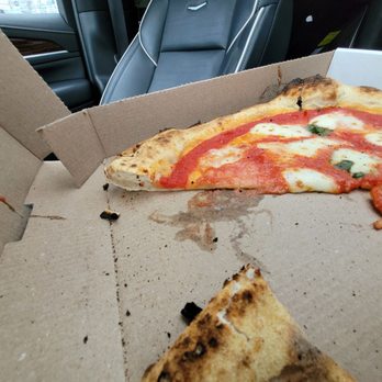 Olive & Garlic - Amazing crust - Pizza Near Me - Franklin Square, New York