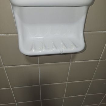 Quality Inn & Suites - dirty tub - Hotels Near Me - Santee, South Carolina Quality Inn & Suites - dirty tub - Hotels Near Me - Santee, South Carolina