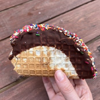 Sugarwitch - Choco taco - Desserts Near Me - St. Louis, Missouri Sugarwitch - Choco taco - Desserts Near Me - St. Louis, Missouri
