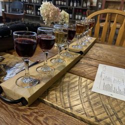 Les Vergers Villeneuve and Blueberry Farm - Wine tasting