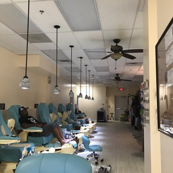 Lotus Nails - Inside the place - Nail Salons Near Me - Gaithersburg, Maryland