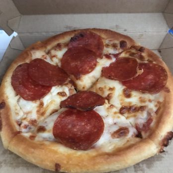 Pizza Hut - pepperoni pizza - Pizza Near Me - Sicklerville, New Jersey Pizza Hut - pepperoni pizza - Pizza Near Me - Sicklerville, New Jersey