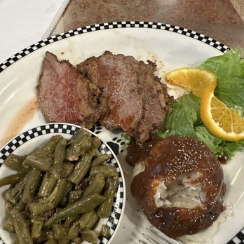 Black Bear Diner - Tri Tip dinner - American Near Me - Monterey, California Black Bear Diner - Tri Tip dinner - American Near Me - Monterey, California