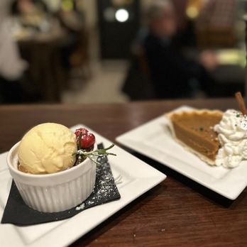 Grey Hawk Bar & Gardens - Apple crisp and pumpkin pie - Cocktail Bars Near Me - Lake Lure, North Carolina Grey Hawk Bar & Gardens - Apple crisp and pumpkin pie - Cocktail Bars Near Me - Lake Lure, North Carolina
