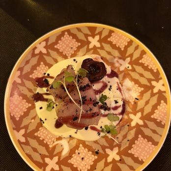 Kokken - Tuna with coconut almond sauce and a balsamic cherry reduction - Tapas/Small Plates Near Me - Bilbao, BI