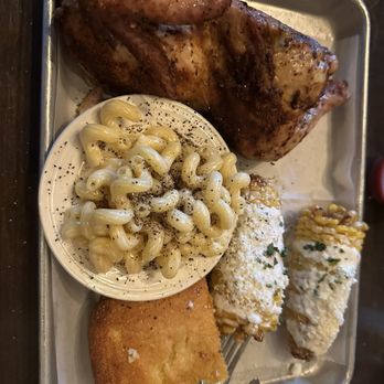 Craft Kitchen - Chicken bbq plate - New American Near Me - Plantsville (Southington), Connecticut