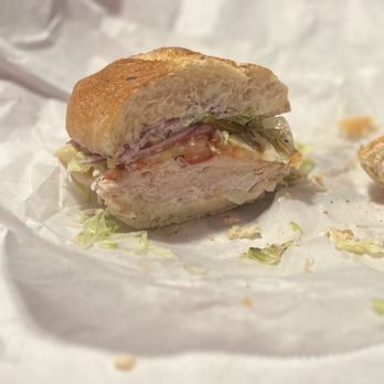 Cucina Fresca - Turkey sub w/ lettuce, tomato, onion, mayo, oregano, salt, & pepper on a roll. - Italian Near Me - Bayville, New Jersey Cucina Fresca - Turkey sub w/ lettuce, tomato, onion, mayo, oregano, salt, & pepper on a roll. - Italian Near Me - Bayville, New Jersey