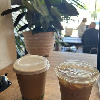 Flat Track Coffee - Dirty Horchata and chai latte - Coffee & Tea Near Me - Austin, Texas