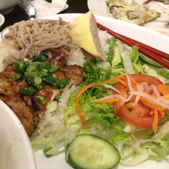 Hai Phong Vietnamese Restaurant - meat pie, shredded meat and lemongrass chicken with rice - Vietnamese Near Me - Vancouver, British Columbia Hai Phong Vietnamese Restaurant - meat pie, shredded meat and lemongrass chicken with rice - Vietnamese Near Me - Vancouver, British Columbia