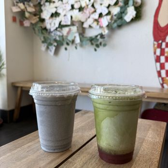 Matcha Cafe Maiko - Black sesame latte and strawberry matcha latte - Ice Cream & Frozen Yogurt Near Me - Sacramento, California Matcha Cafe Maiko - Black sesame latte and strawberry matcha latte - Ice Cream & Frozen Yogurt Near Me - Sacramento, California