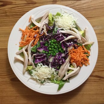 Red Shanty - Cluck Cluck Salad - Barbeque Near Me - Higginsville, Missouri