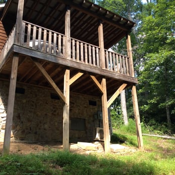 Frog Holler Cabins - The back of our cabin - Guest Houses Near Me - Elkin, North Carolina