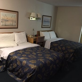 Days Inn by Wyndham Manistee - Hotels Near Me - Manistee, Michigan Days Inn by Wyndham Manistee - Hotels Near Me - Manistee, Michigan