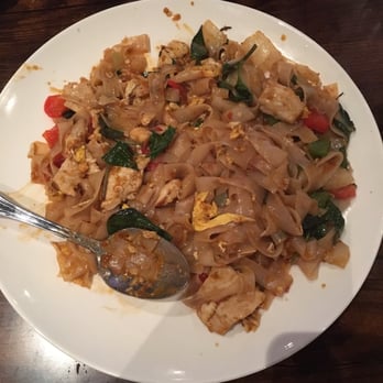 SriThai  Thai Kitchen & Sushi Bar - Duluth - Japanese Near Me - Duluth, Georgia