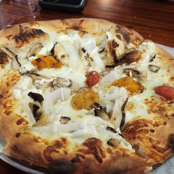 Local Pie - The Mr. Mittake.. for a mushroom pizza, it was lacking mushrooms. The other flavors were good. - Pizza Near Me - Hilton Head Island, South Carolina Local Pie - The Mr. Mittake.. for a mushroom pizza, it was lacking mushrooms. The other flavors were good. - Pizza Near Me - Hilton Head Island, South Carolina