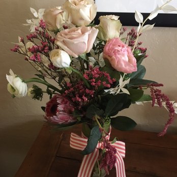 Red Lily Design - Sweet and pretty - Florists Near Me - Mammoth Lakes, California Red Lily Design - Sweet and pretty - Florists Near Me - Mammoth Lakes, California