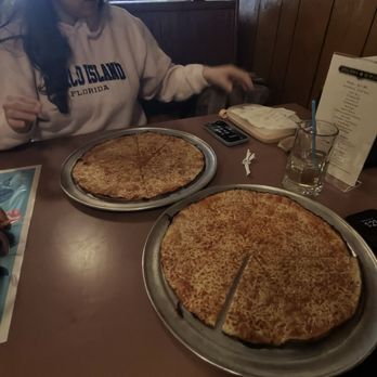 Colony Grill - Bar pie - Pizza Near Me - Stamford, Connecticut Colony Grill - Bar pie - Pizza Near Me - Stamford, Connecticut