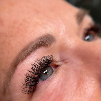 Liv’s Lash Artistry - Classic set. - Eyelash Service Near Me - Eugene, Oregon Liv’s Lash Artistry - Classic set. - Eyelash Service Near Me - Eugene, Oregon