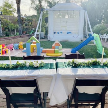SR Party Rentals - Mahogany wood folding chairs - Party Equipment Rentals Near Me SR Party Rentals - Mahogany wood folding chairs - Party Equipment Rentals Near Me