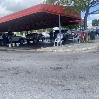 Quail Roost Dr Car Wash - They have tons of parking while you wait so it's not cramped . On the right side they have way more parking - Car Wash Near Me - Miami, Florida Quail Roost Dr Car Wash - They have tons of parking while you wait so it's not cramped . On the right side they have way more parking - Car Wash Near Me - Miami, Florida