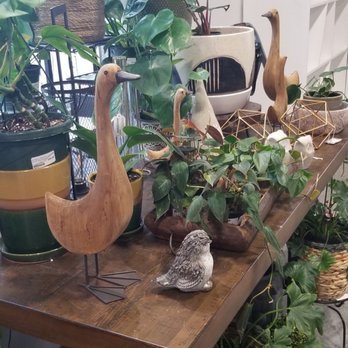 Blooms Garden Center - Nurseries & Gardening Near Me - Marion, Iowa