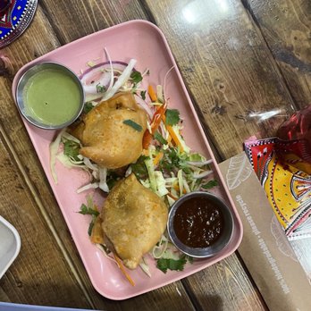 Paradise Café - Veg samosas - Asian Fusion Near Me - Dearborn, Michigan Paradise Café - Veg samosas - Asian Fusion Near Me - Dearborn, Michigan