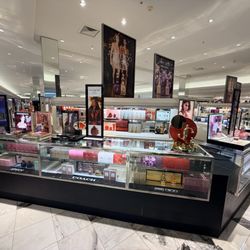 Dillard's - Need cosmetics? No shortage at Dillard's!