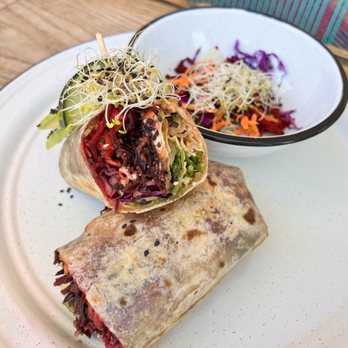 Tropical Kitchen - Vegan roll - Vegetarian Near Me - Cabo San Lucas, BCS Tropical Kitchen - Vegan roll - Vegetarian Near Me - Cabo San Lucas, BCS