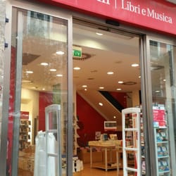 Librerie Feltrinelli - Ingresso